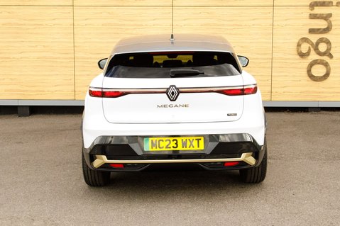 Renault Megane ICONIC 6