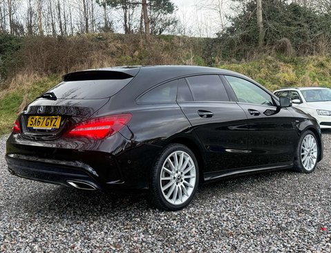 Mercedes-Benz CLA Class 2.1 CLA 220 WhiteArt D Auto 5dr 3