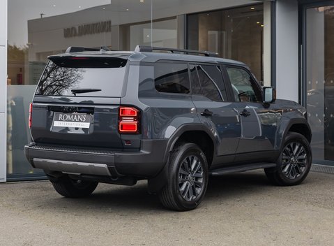 Toyota Land Cruiser Invincible 4