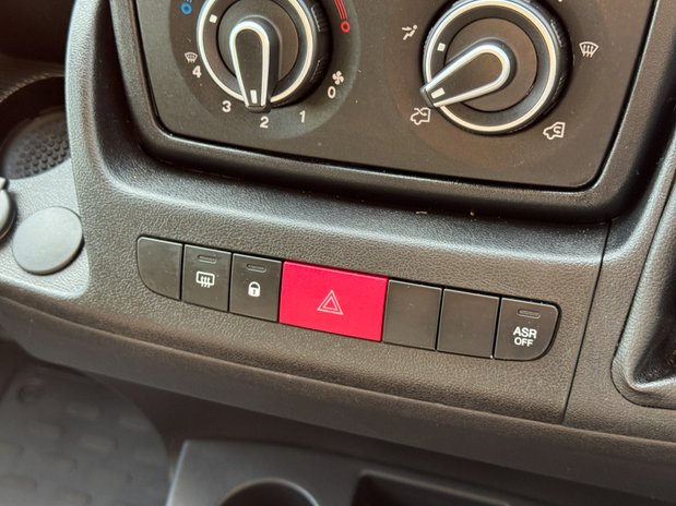 Peugeot Boxer LWB L3H2 [SOLD MM] Medium Roof Pro Premium Plus 335 Air Con Nav Sensors EUR 33