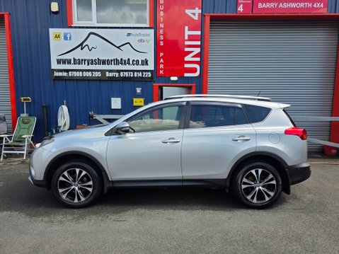 Toyota Rav 4 VVT-I INVINCIBLE Auto 5