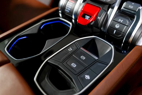 Lamborghini Urus V8. NOW SOLD. SIMILAR REQUIRED. PLEASE CALL 01903 254800. 31