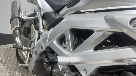 Suzuki SV650 SV650 2003 31K LONG MOT PERFECT A2 BIKE VTWIN SERVICED 650CC 36