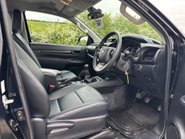 Toyota Hilux Active ECB 4WD D-4D Pickup 15