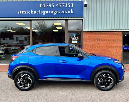 Nissan Juke 1.0 Juke N-Connecta DiG-T Semi-Auto 5dr 10