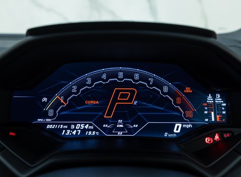 Lamborghini Huracan TECNICA 18