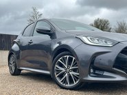 Toyota Yaris EXCEL FHEV 14