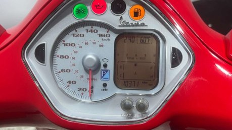Piaggio Vespa GTS 2006 ONLY 10K 250CC PROJECT BIKE CLEAN EXAMPLE 29