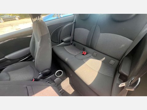 Mini Hatch 1.6 Cooper D Hatchback 3dr Diesel Manual Euro 4 (110 ps) 10