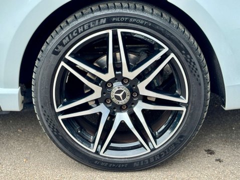 Mercedes-Benz V Class 2.2 V220d AMG Line MPV 5dr Diesel G-Tronic+ Euro 6 (s/s) 7 Seat (163 ps) 105
