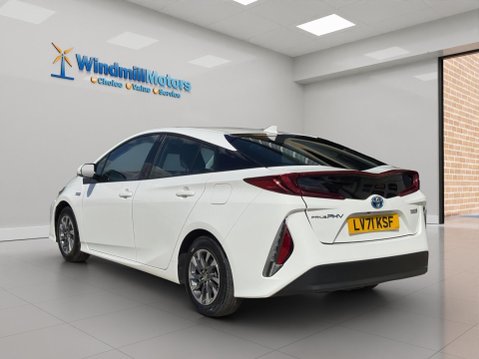 Toyota Prius 1.8 VVT 8.8kWh Business Edition Plus CVT Euro 6 (s/s) 5dr 8