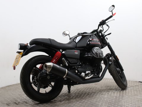 Moto Guzzi V7 V7 STONE SPECIAL EDITION 3