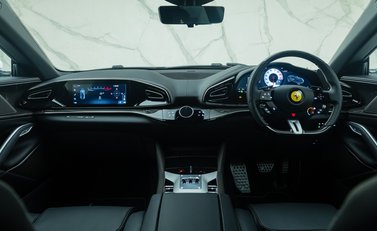 Ferrari Purosangue 23