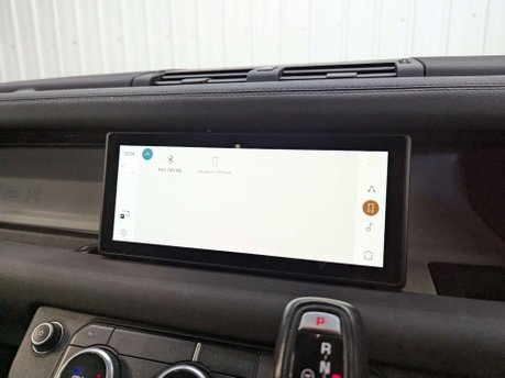 Land Rover Defender 2.0 Defender SE D Auto 4WD 5dr 85