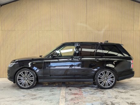 Land Rover Range Rover 3.0 Range Rover Vogue SDV6 Auto 4WD 5dr 22