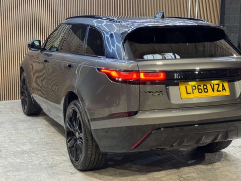 Land Rover Range Rover Velar 2.0 Range Rover Velar R-Dynamic SE D180 Auto 4WD 5dr 19