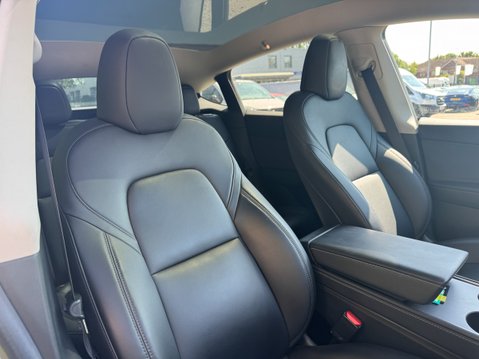 Tesla Model Y (Dual Motor) Long Range SUV 5dr Electric Auto 4WDE (384 bhp) 12
