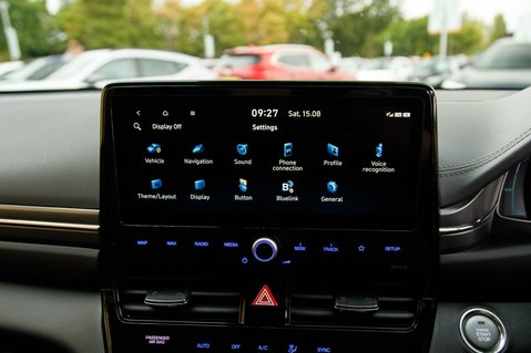 Hyundai IONIQ PREMIUM SE MHEV 19