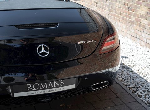 Mercedes-Benz SLS AMG Roadster 22