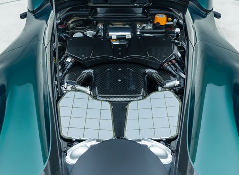 Aston Martin Valkyrie 62