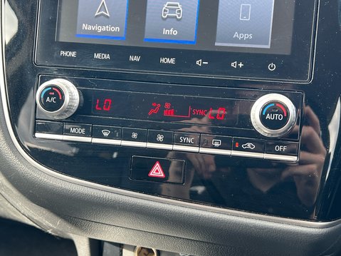 Mitsubishi Outlander EXCEED 26