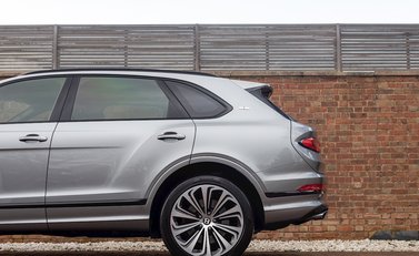 Bentley Bentayga V8 First Edition 32