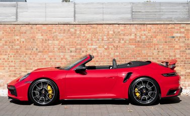 Porsche 911 Turbo S Cabriolet (992) 2