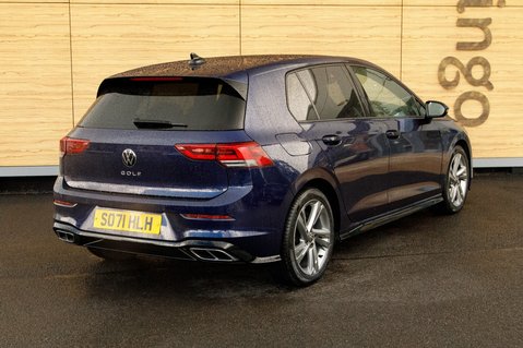 Volkswagen Golf R-LINE TSI 2
