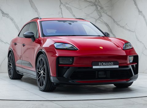 Porsche Macan GTS Electric 9