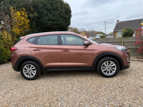 Hyundai TUCSON 1.6 GDi Blue Drive SE Euro 6 (s/s) 5dr 3