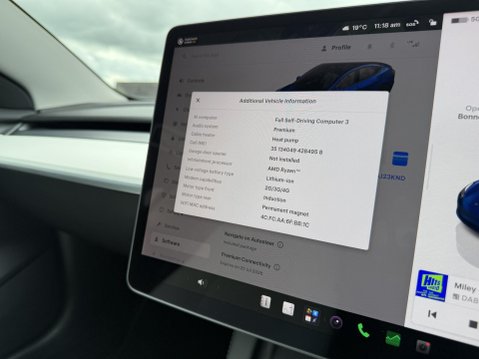 Tesla Model 3 (Dual Motor) Performance Saloon 4dr Electric Auto 4WDE (Performance Upgrade 39