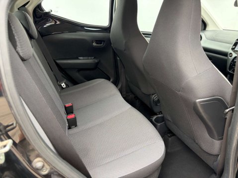 Toyota Aygo 1.0 Aygo X-Play TSS VVT-i 5dr 21