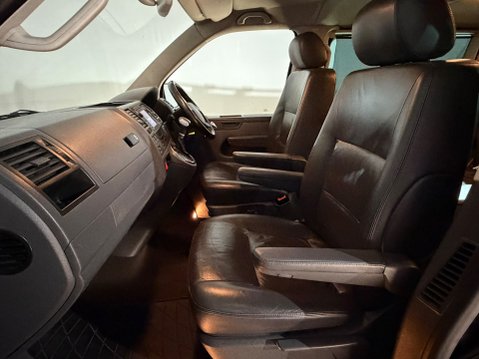 Volkswagen Caravelle EXECUTIVE TDI 20