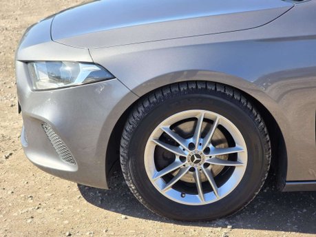 Mercedes-Benz A Class 1.5 A180d SE Hatchback 5dr Diesel 7G-DCT Euro 6 (s/s) (116 ps) 29