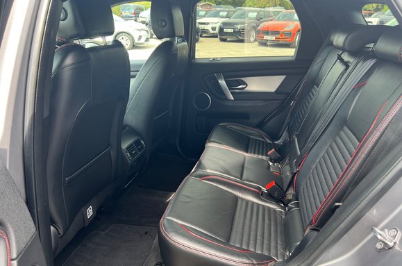 Land Rover Discovery Sport R-DYNAMIC S PLUS MHEV 32