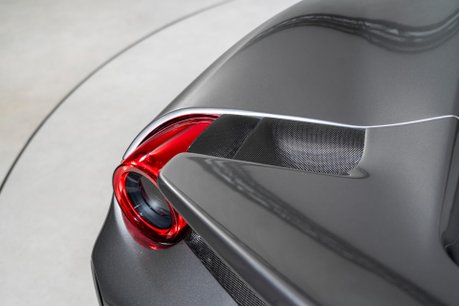 Ferrari 488 Pista WARRANTY. HISTORIC PAINTWORK. CARBON FIBRE INT & EXT. LIFT. CARPLAY. 46