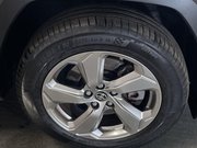 Toyota Rav4 2.5 VVT-h Design SUV 5dr Petrol Hybrid CVT Euro 6 (s/s) (218 ps) 11