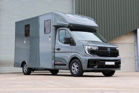 Renault Master 2026 Brand new 3.5 ton  AUTOMATIC Stallion build WITH REAR BED OPTION   3