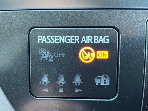 Toyota Auris 1.6 V-Matic Icon Touring Sports Multidrive S 5dr 25