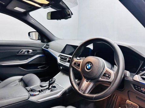 BMW 3 Series 2.0 320d MHT M Sport Auto xDrive Euro 6 (s/s) 4dr 26