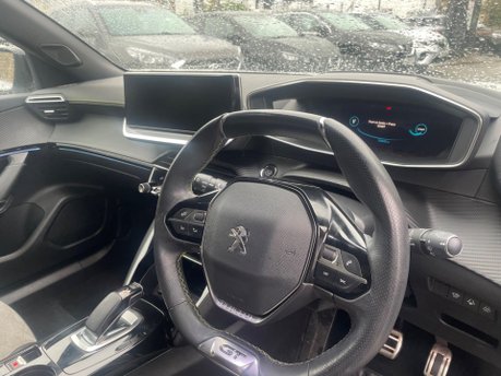 Peugeot e-2008 GT PREMIUM 12