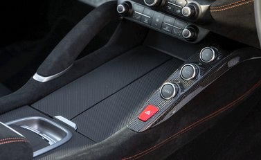 Ferrari GTC4 Lusso 20