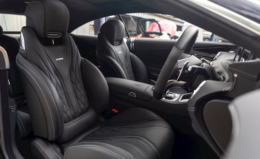 Mercedes-Benz S Class S65 Coupe 12