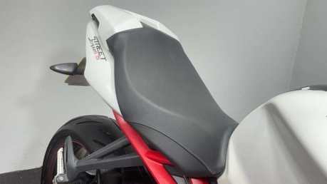 Triumph Street Triple R 2015 15K QUICK SHIFTER ARROW EXHAUST NEW MOT NAKED BIKE 33