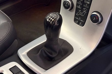 Volvo C30 1.6D DRIVe SE Sports Coupe 3dr Diesel Manual Euro 5 (s/s) (115 ps) 34