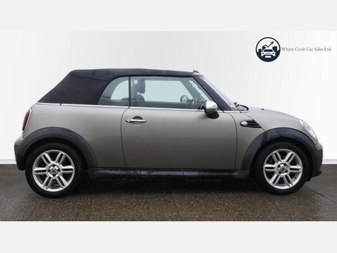Mini Convertible 1.6 Cooper Euro 5 (s/s) 2dr 3