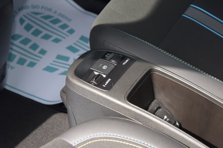 Abarth 500 42kWh Auto 3dr 28