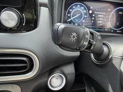 Hyundai KONA 39kWh Premium SUV 5dr Electric Auto (10.5kW Charger) (136 ps) 30