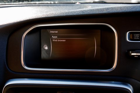 Volvo V40 T3 INSCRIPTION 28