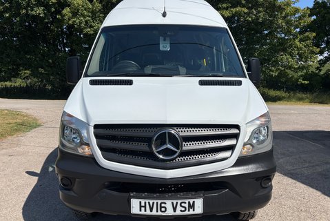 Mercedes-Benz Sprinter 519 4x4 14 Str Minibus with Air Con - Ex MOD 12